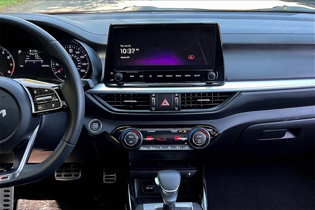2023 Kia Forte GT-Line - Photo 18