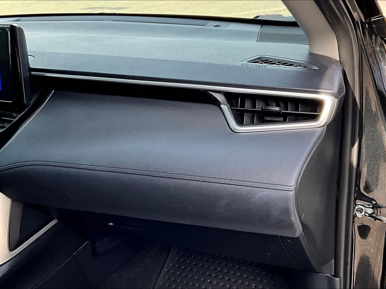 2023 Toyota Corolla Cross LE - Photo 13