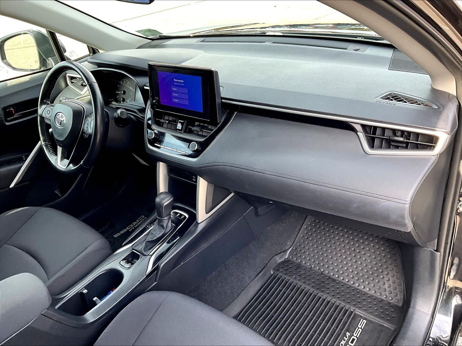 2023 Toyota Corolla Cross LE - Photo 14