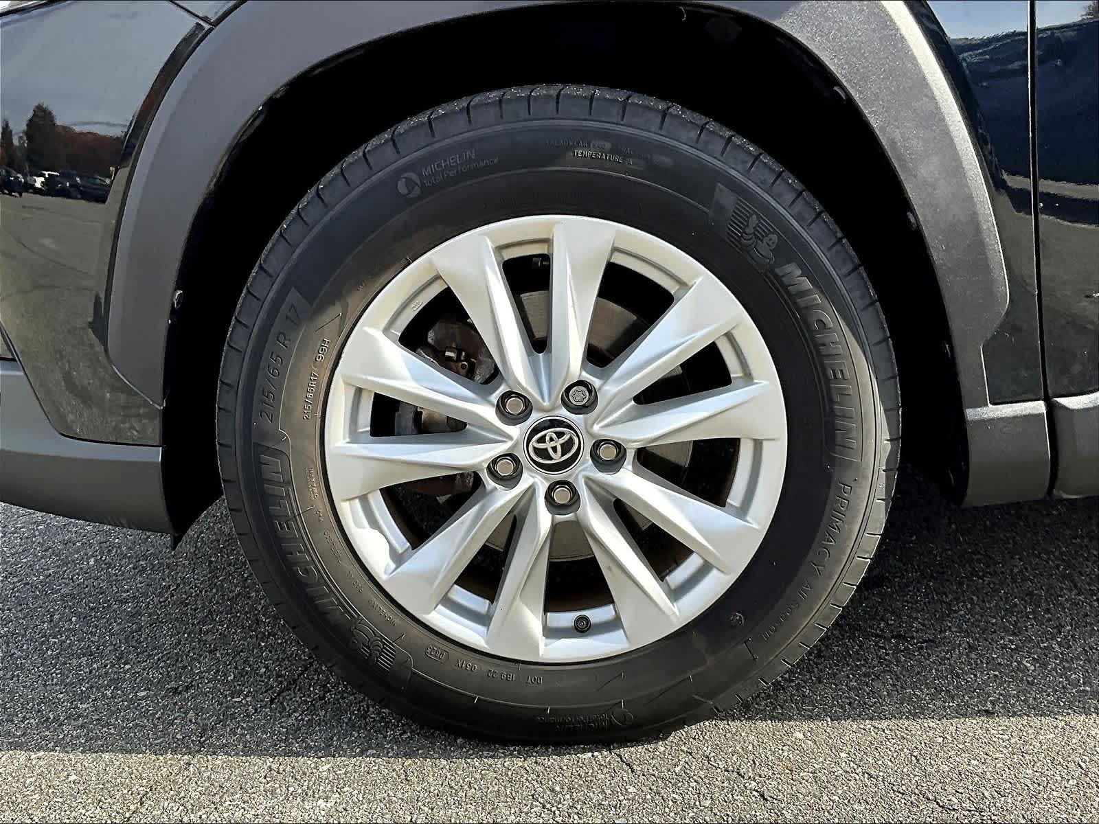 2023 Toyota Corolla Cross LE - Photo 7