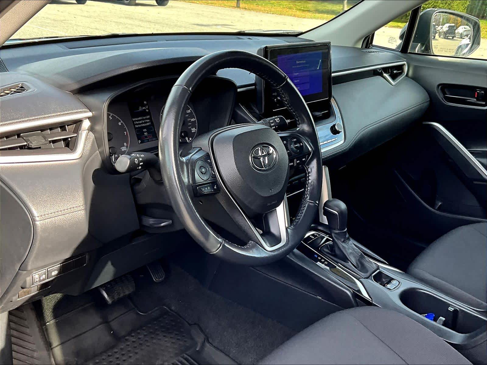 2023 Toyota Corolla Cross LE - Photo 8