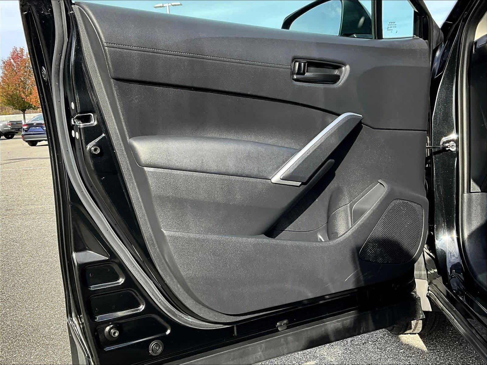 2023 Toyota Corolla Cross LE - Photo 9