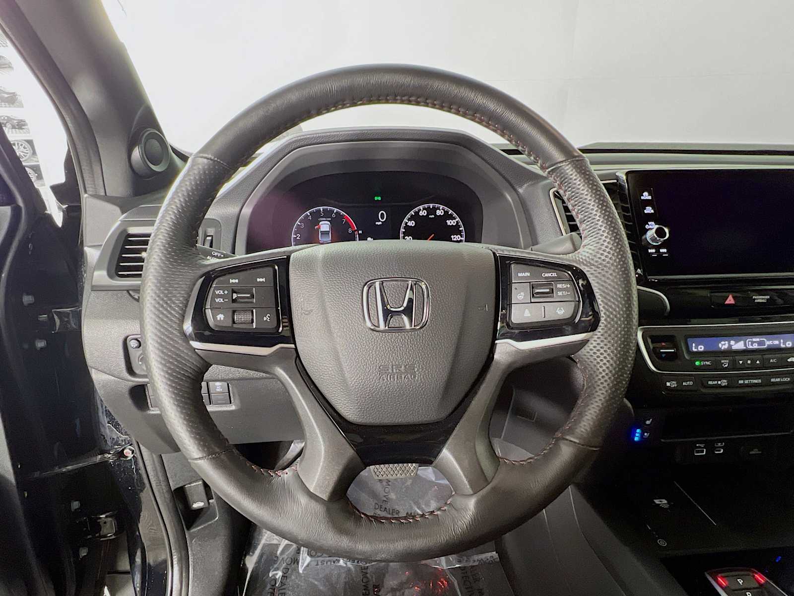 2025 Honda Ridgeline Black Edition - Photo 11