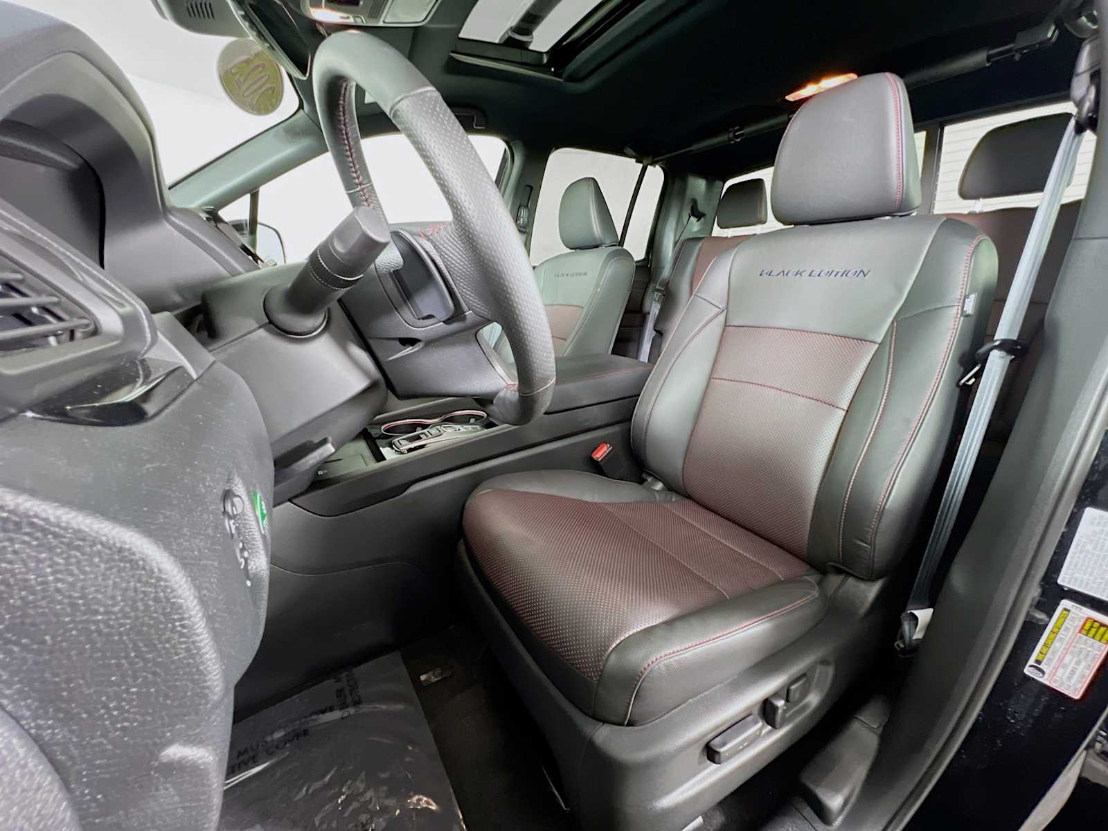 2025 Honda Ridgeline Black Edition - Photo 22