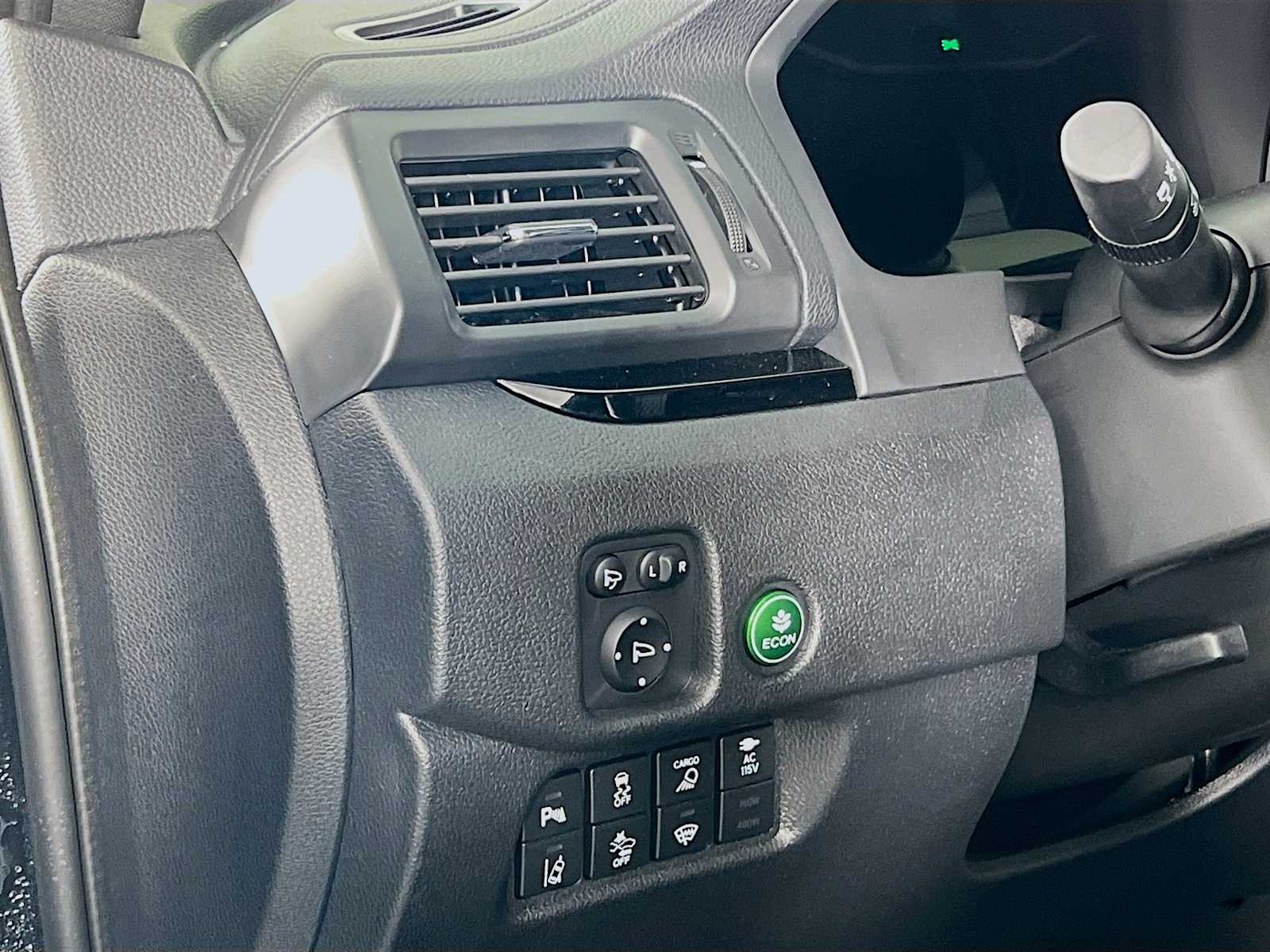 2025 Honda Ridgeline Black Edition - Photo 10