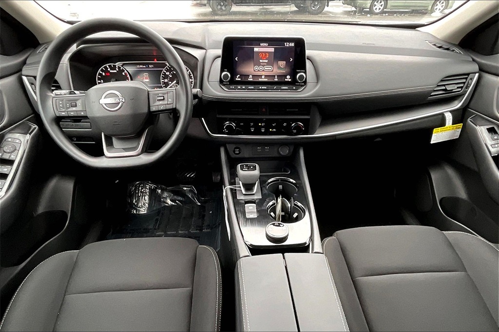 2025 Nissan Rogue S - Photo 12