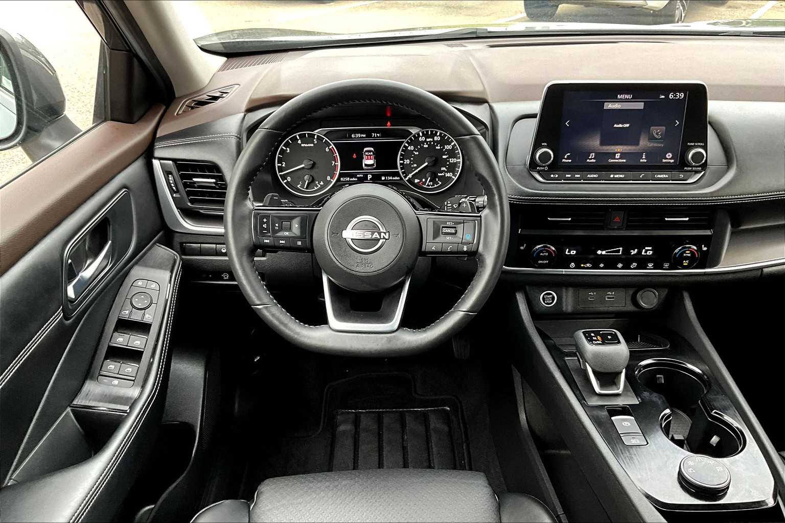 2023 Nissan Rogue SV - Photo 17