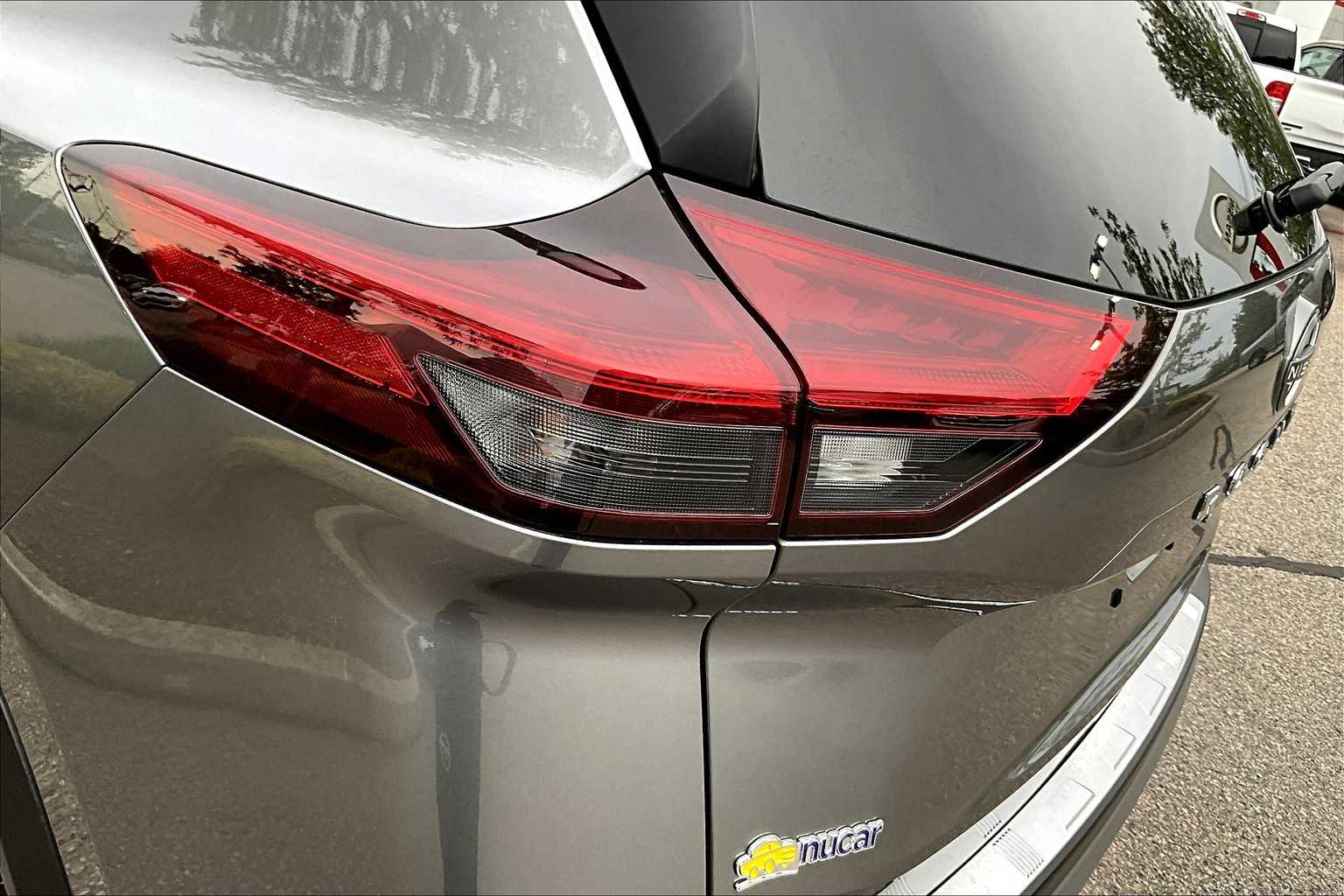 2023 Nissan Rogue SV - Photo 33