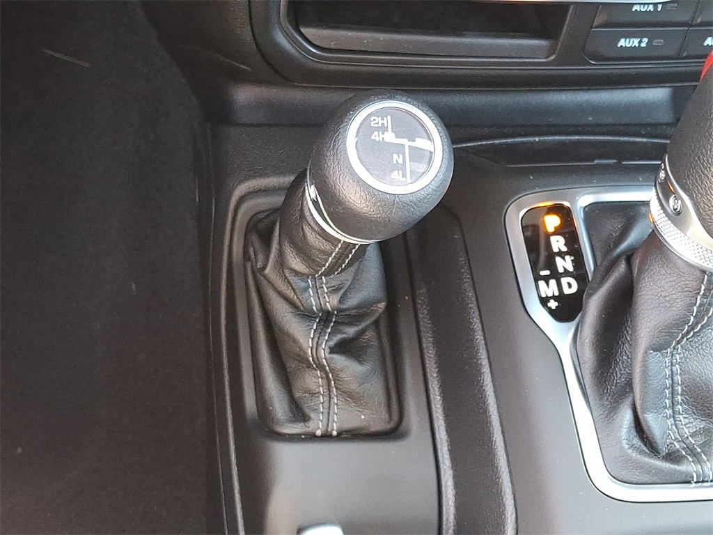 2025 Jeep Gladiator Sport - Photo 16