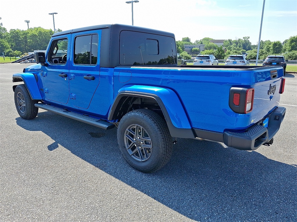 2025 Jeep Gladiator Sport - Photo 3