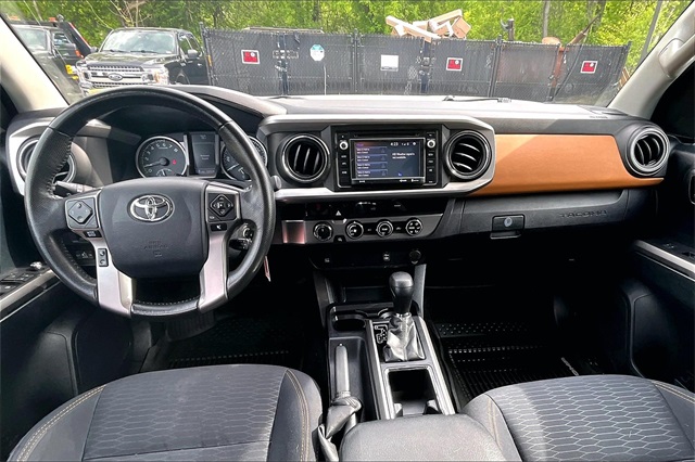 2017 Toyota Tacoma SR5 - Photo 16