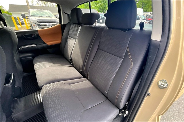 2017 Toyota Tacoma SR5 - Photo 21