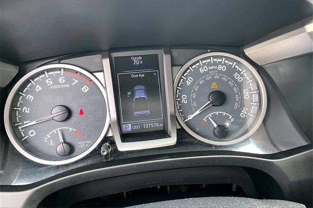 2017 Toyota Tacoma SR5 - Photo 25