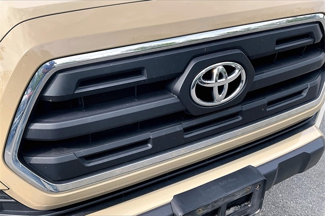 2017 Toyota Tacoma SR5 - Photo 30