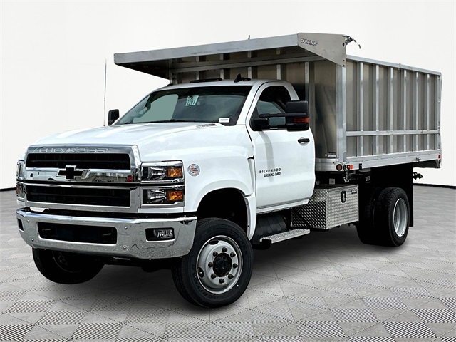2023 Chevrolet Silverado 4500HD Work Truck photo 3
