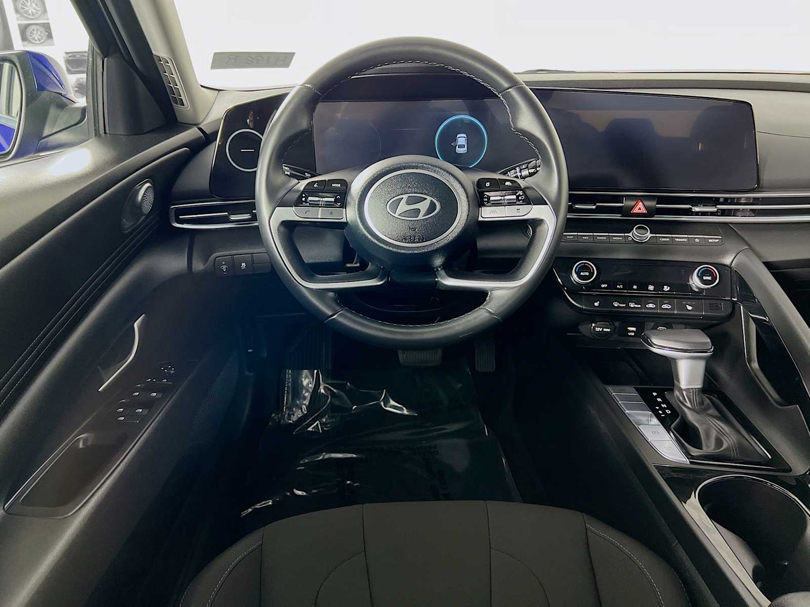 2024 Hyundai Elantra SEL - Photo 24