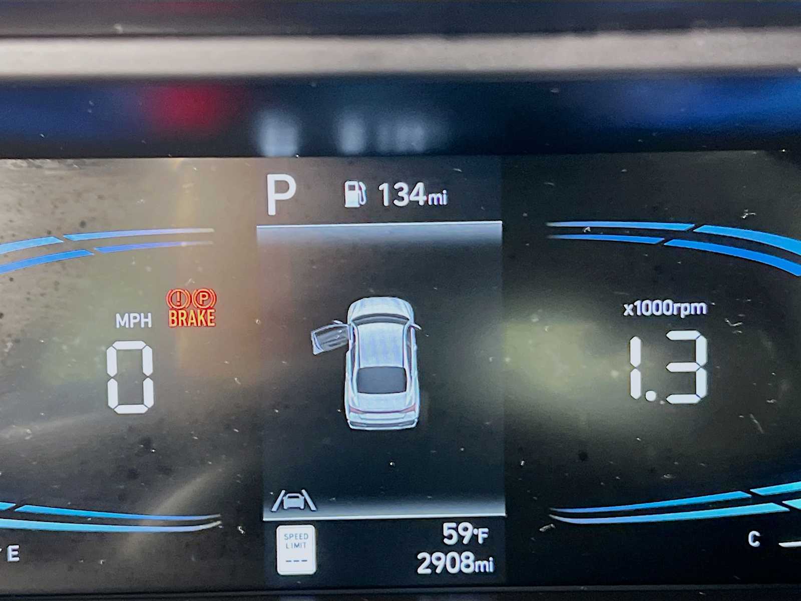 2025 Hyundai Elantra SEL Sport - Photo 12