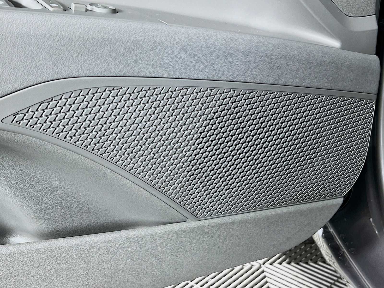 2025 Hyundai Elantra SEL Sport - Photo 18