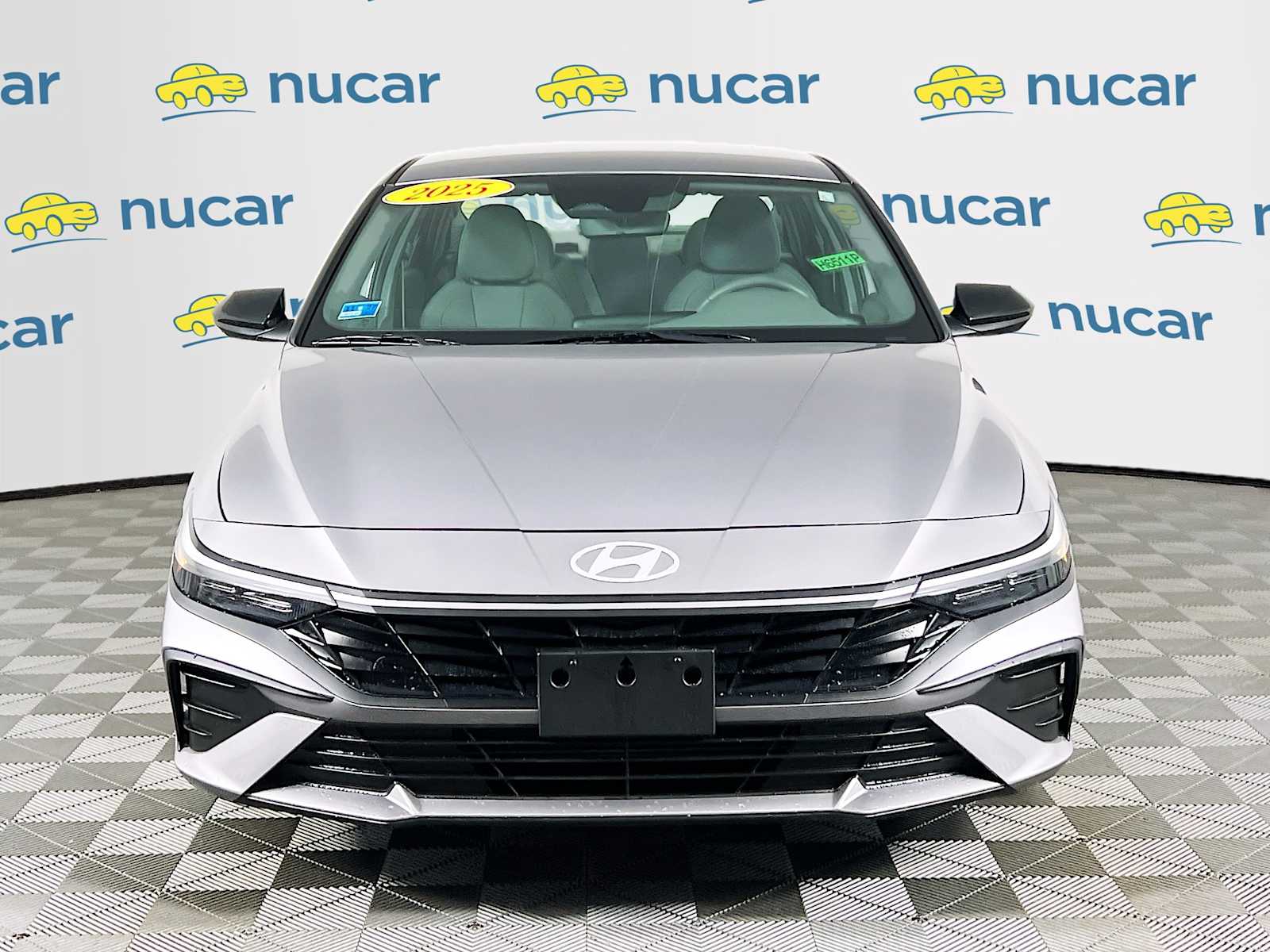 2025 Hyundai Elantra SEL Sport - Photo 2