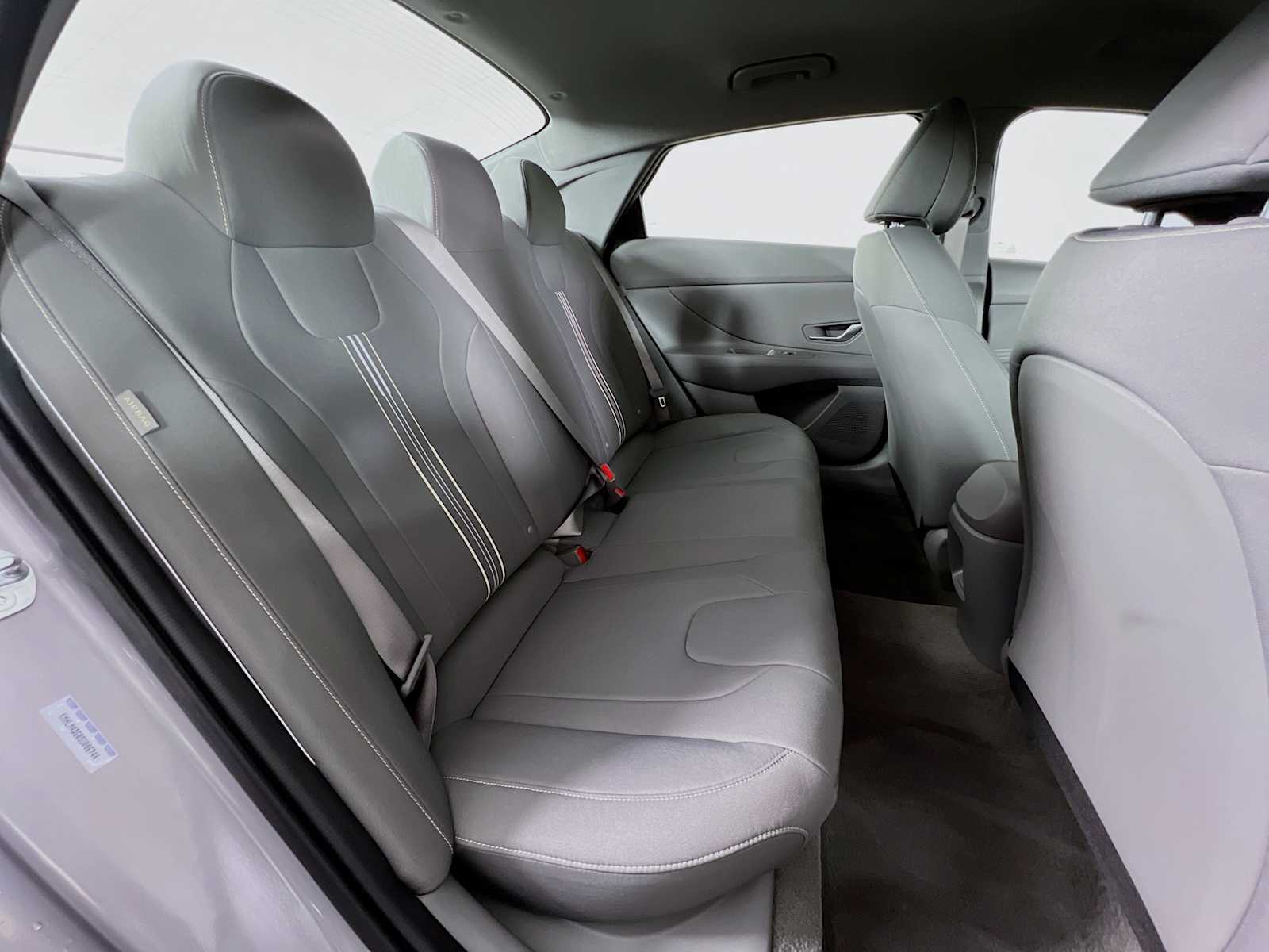 2025 Hyundai Elantra SEL Sport - Photo 25