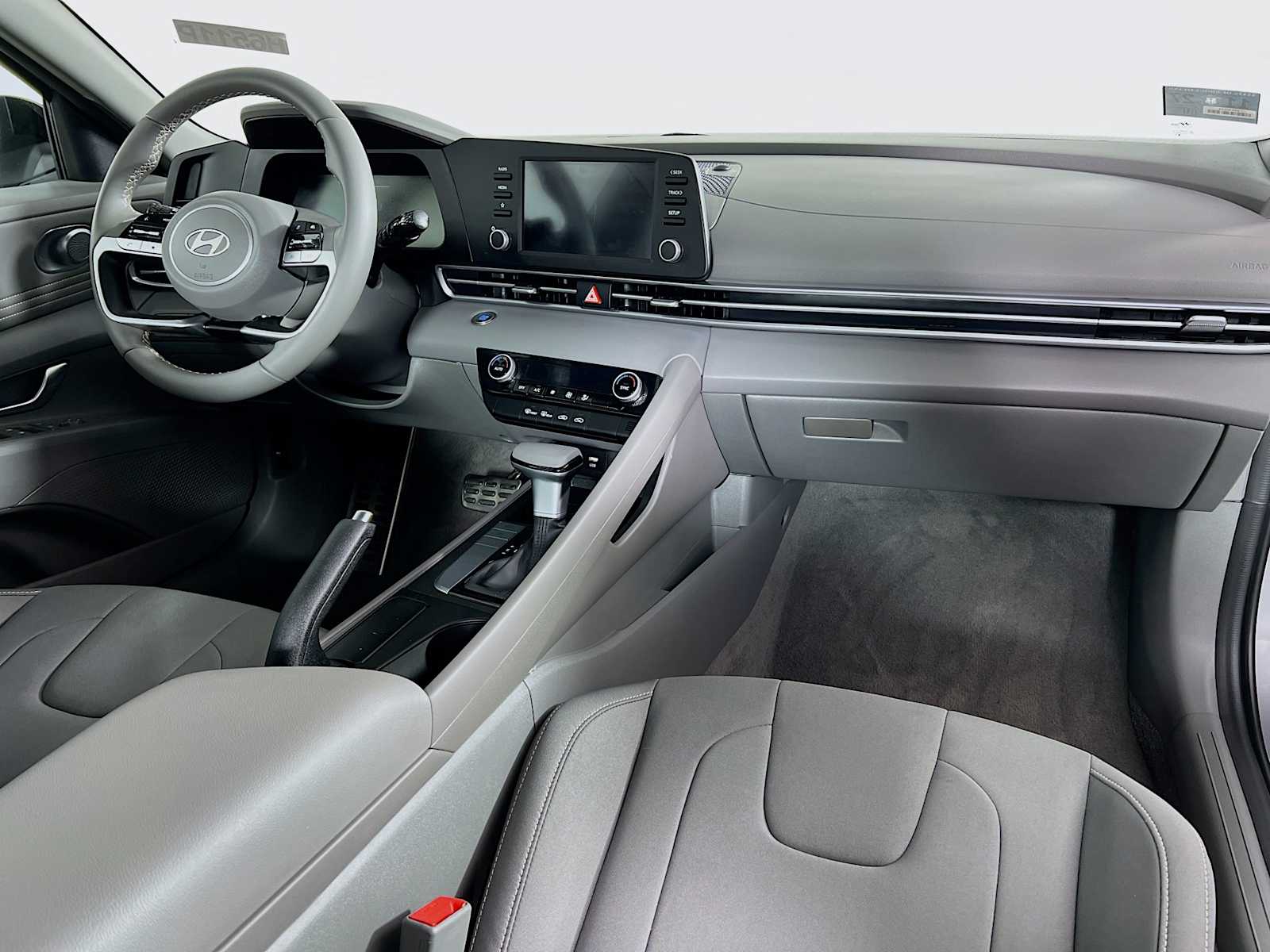 2025 Hyundai Elantra SEL Sport - Photo 27