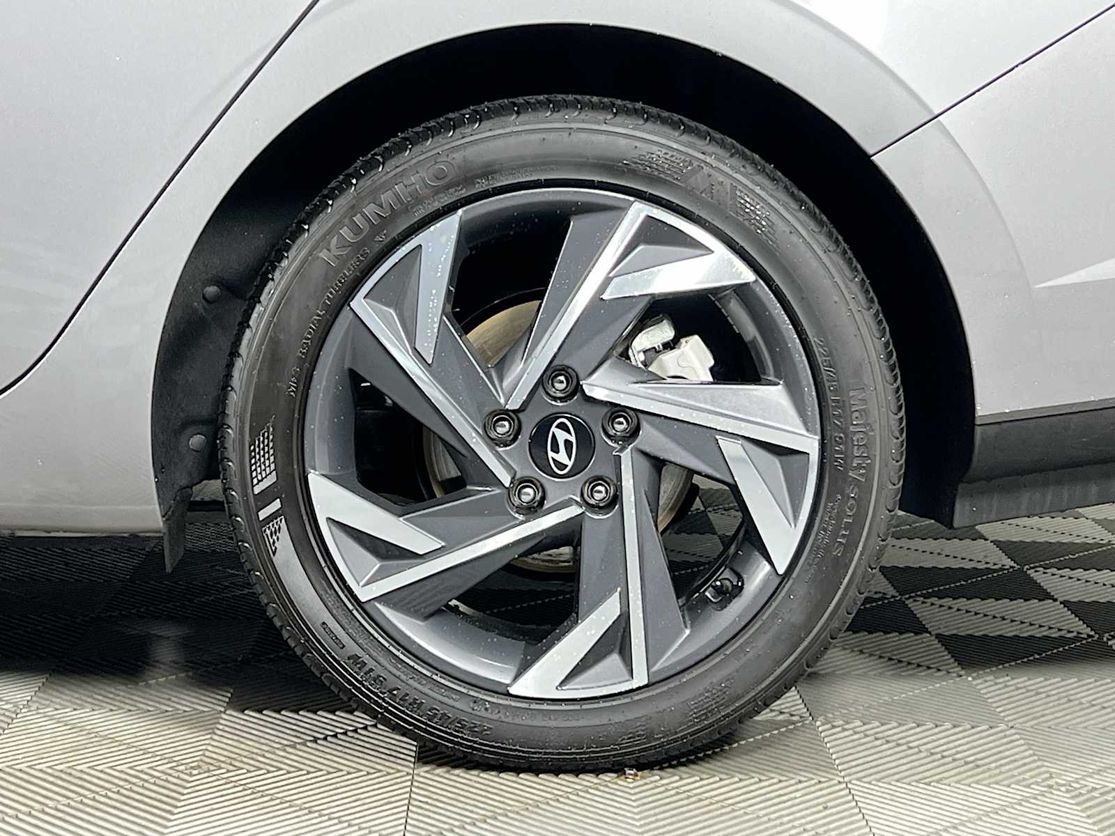 2025 Hyundai Elantra SEL Sport - Photo 29