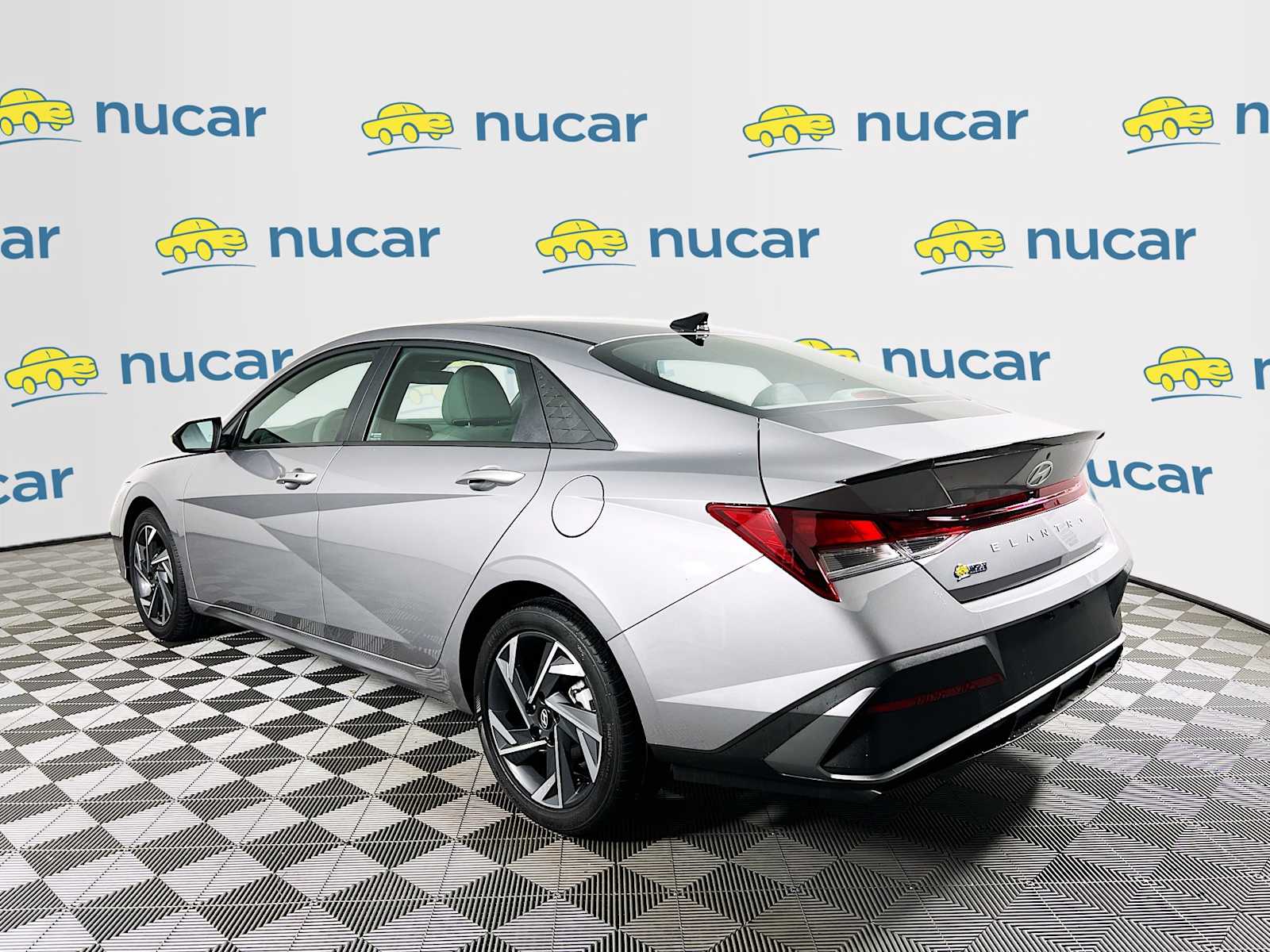 2025 Hyundai Elantra SEL Sport - Photo 5