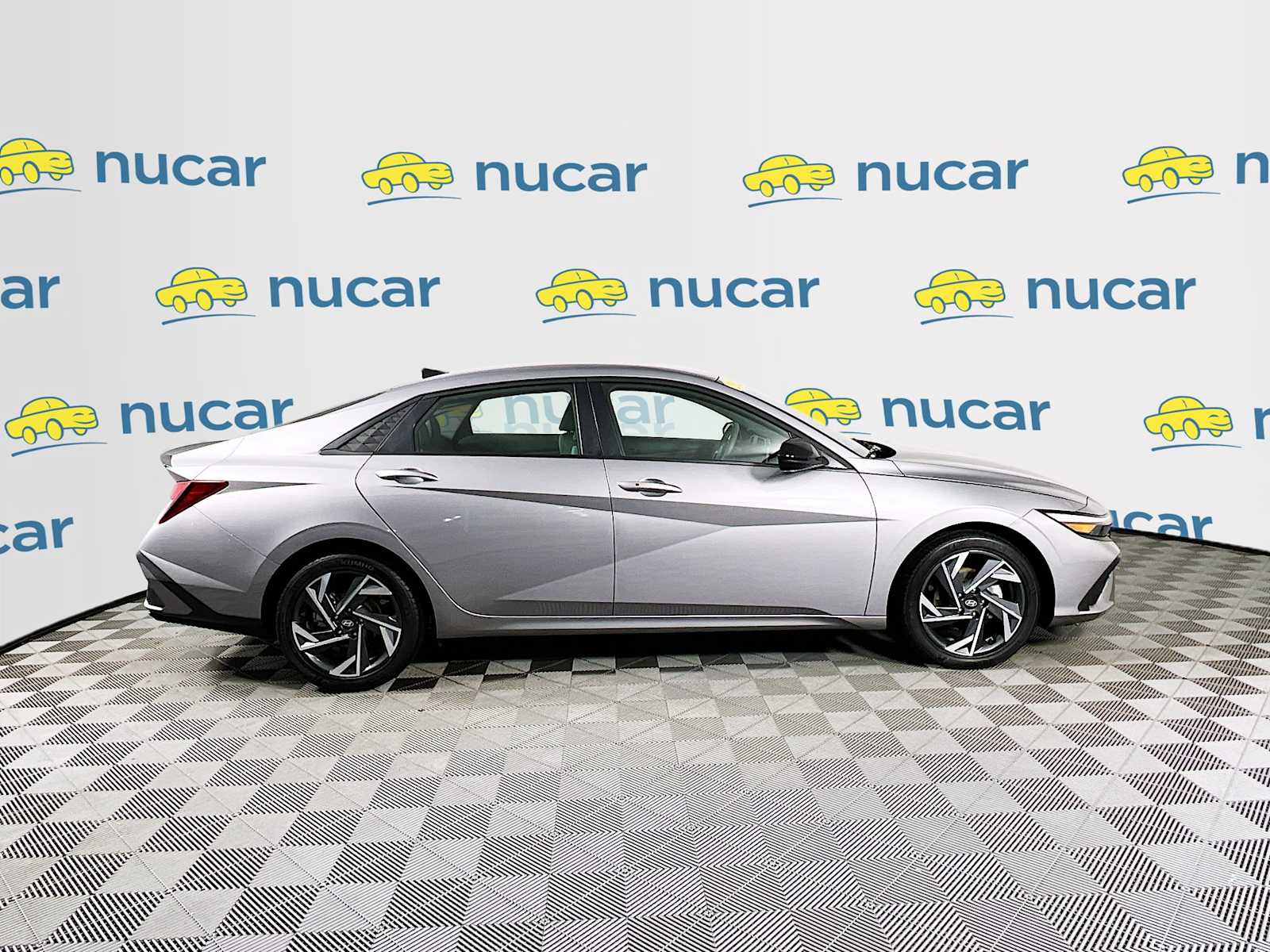 2025 Hyundai Elantra SEL Sport - Photo 8