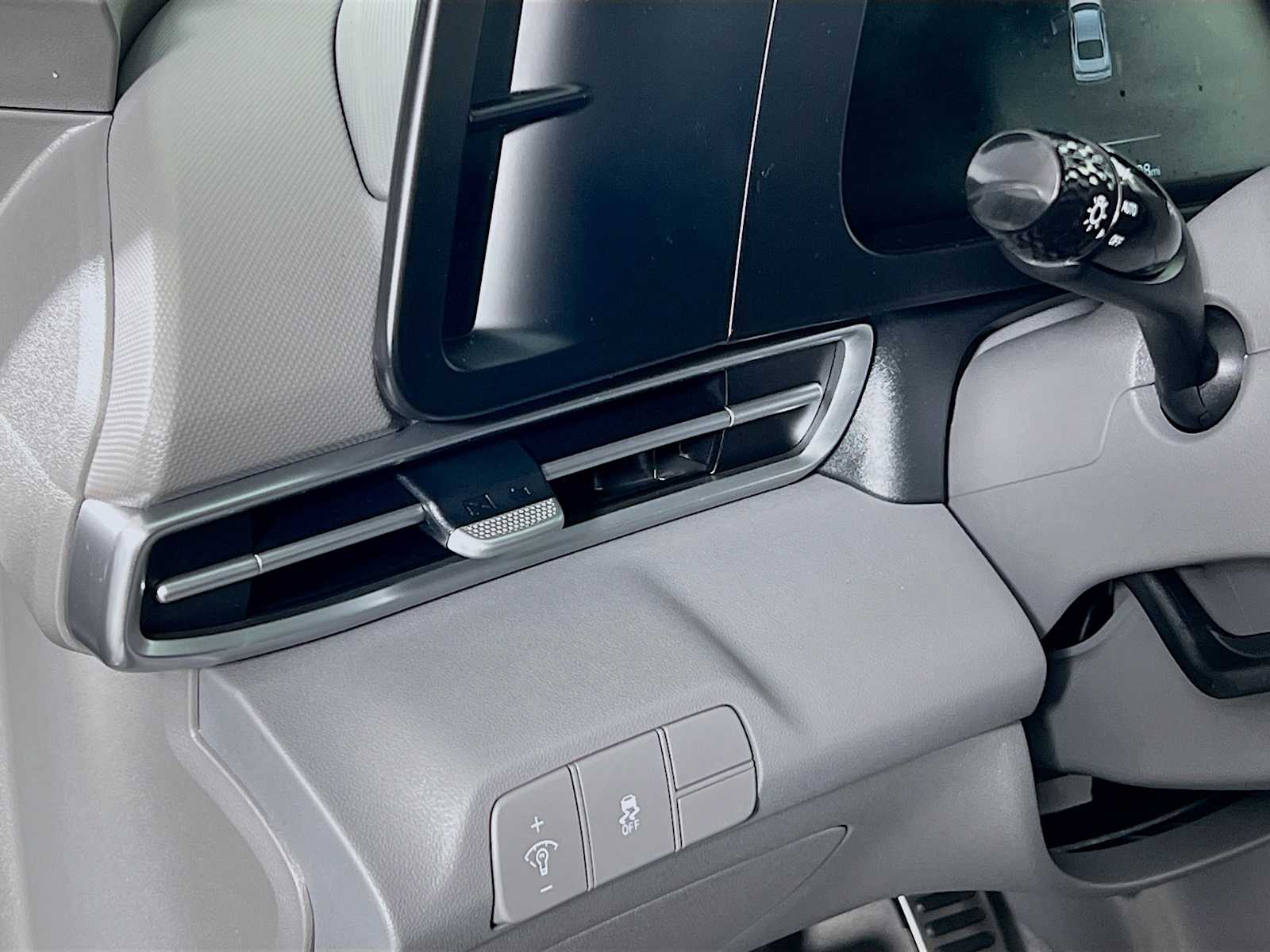 2025 Hyundai Elantra SEL Sport - Photo 10