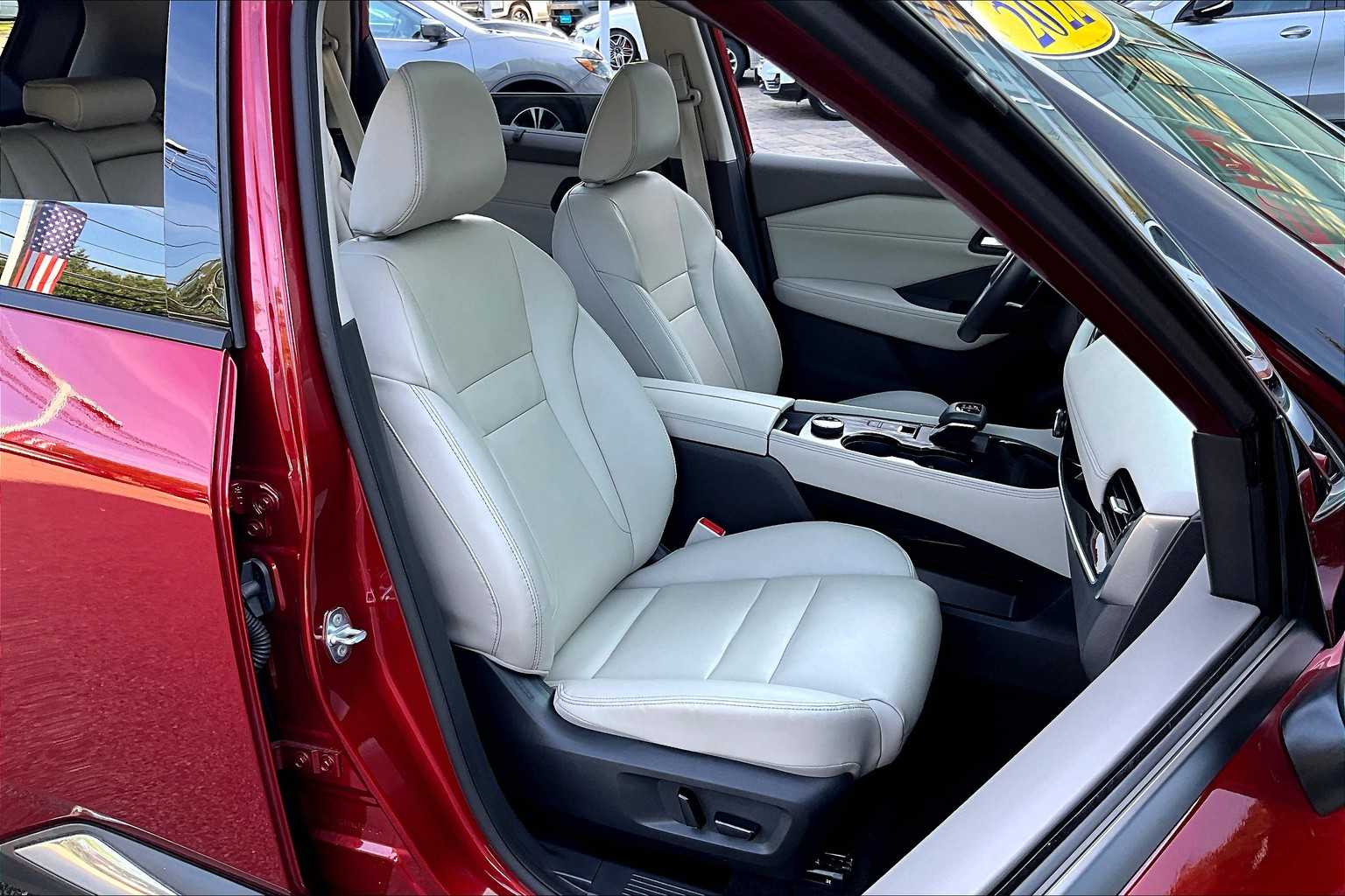 2022 Nissan Rogue SL - Photo 11