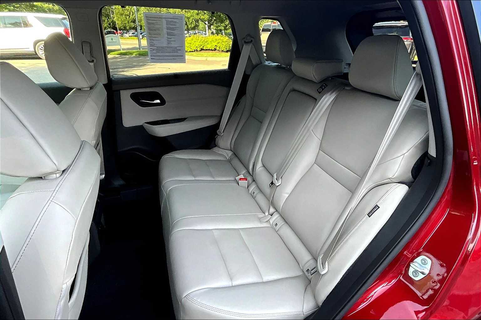 2022 Nissan Rogue SL - Photo 15