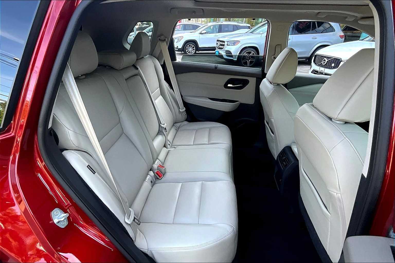 2022 Nissan Rogue SL - Photo 16