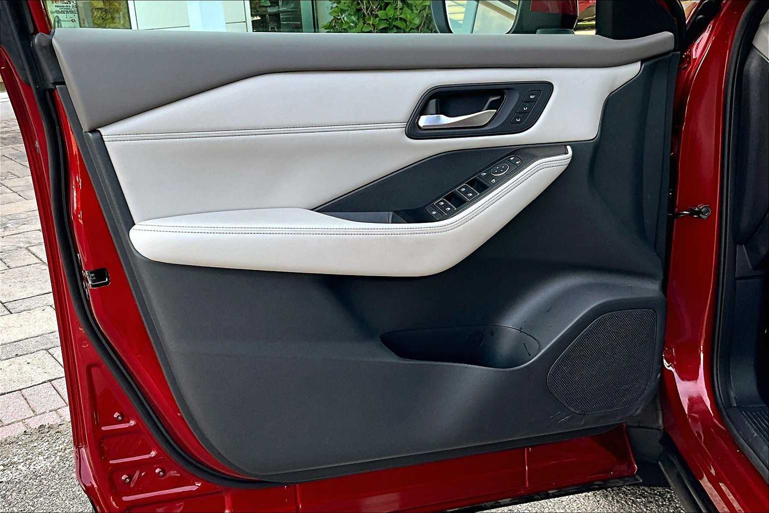 2022 Nissan Rogue SL - Photo 9