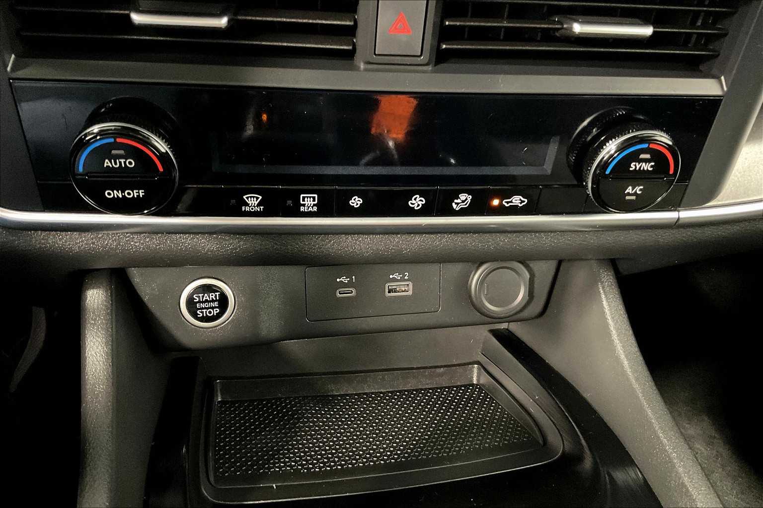 2023 Nissan Rogue SV - Photo 25