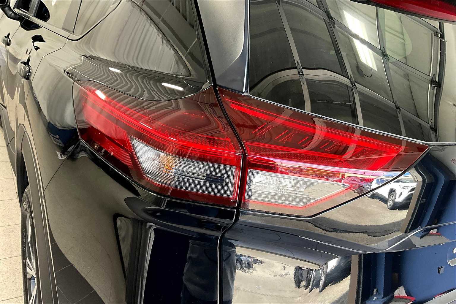 2023 Nissan Rogue SV - Photo 33