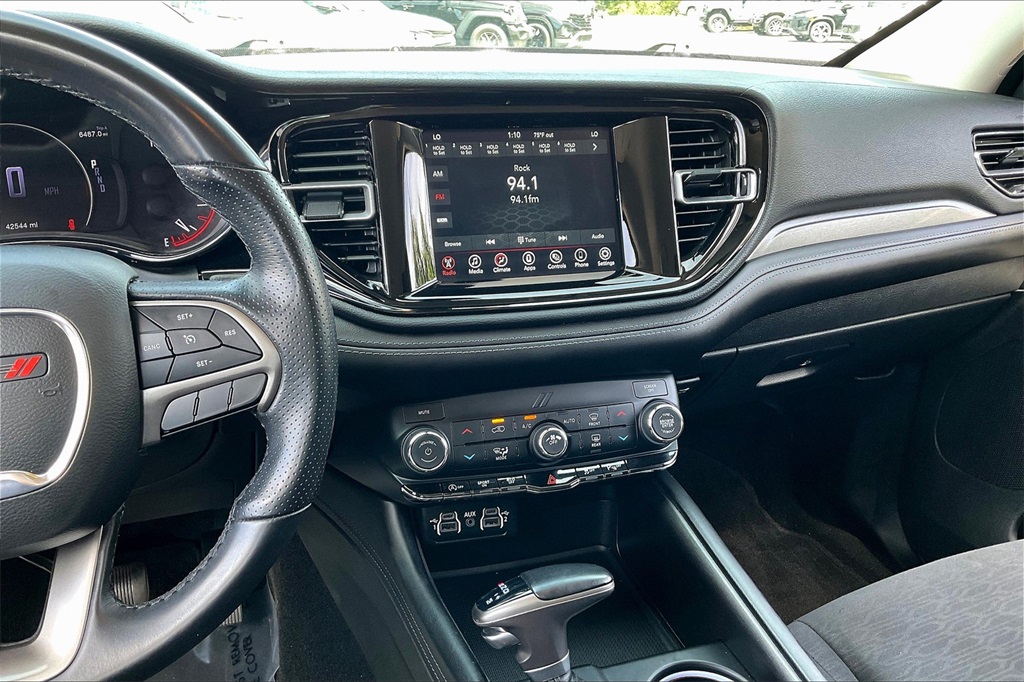 2022 Dodge Durango SXT - Photo 18