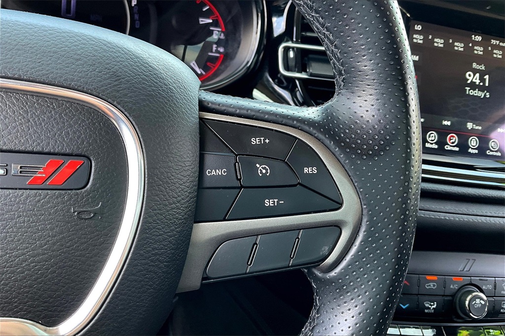 2022 Dodge Durango SXT - Photo 23