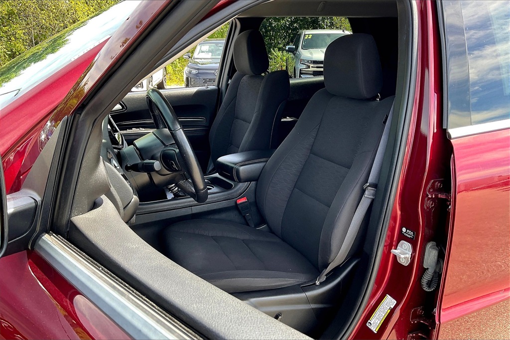 2022 Dodge Durango SXT - Photo 9