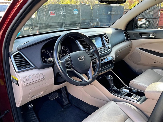 2017 Hyundai Tucson SE Plus - Photo 14