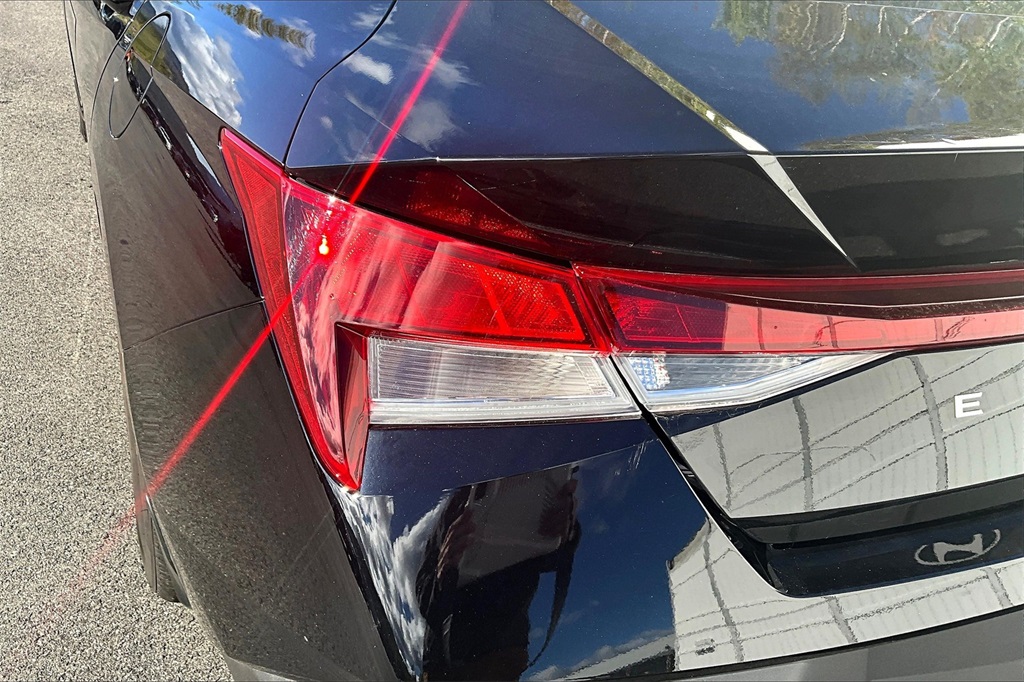 2024 Hyundai Elantra SE - Photo 29