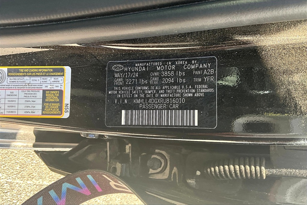 2024 Hyundai Elantra SE - Photo 30