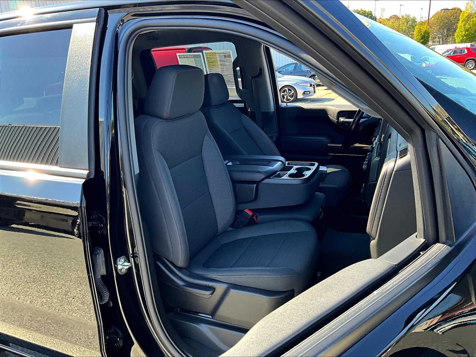 2021 Chevrolet Silverado 1500 RST - Photo 11