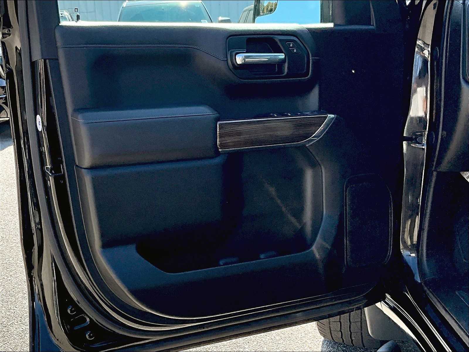 2021 Chevrolet Silverado 1500 RST - Photo 9