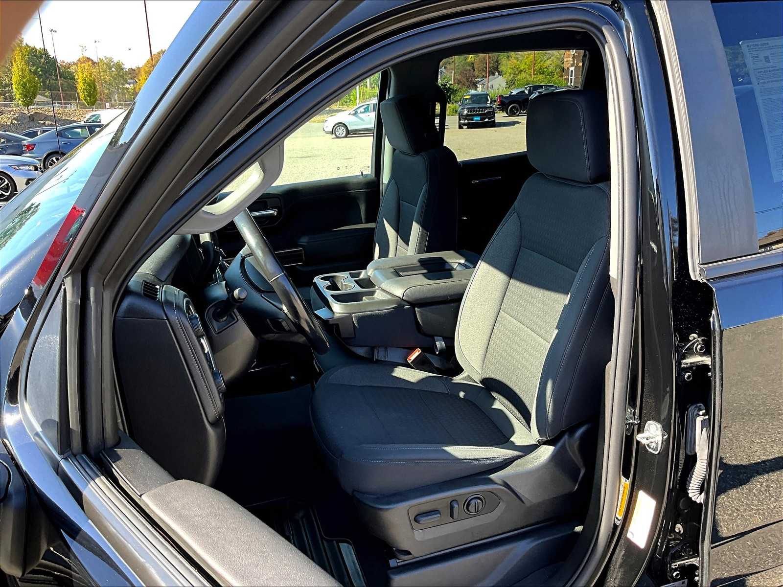 2021 Chevrolet Silverado 1500 RST - Photo 10