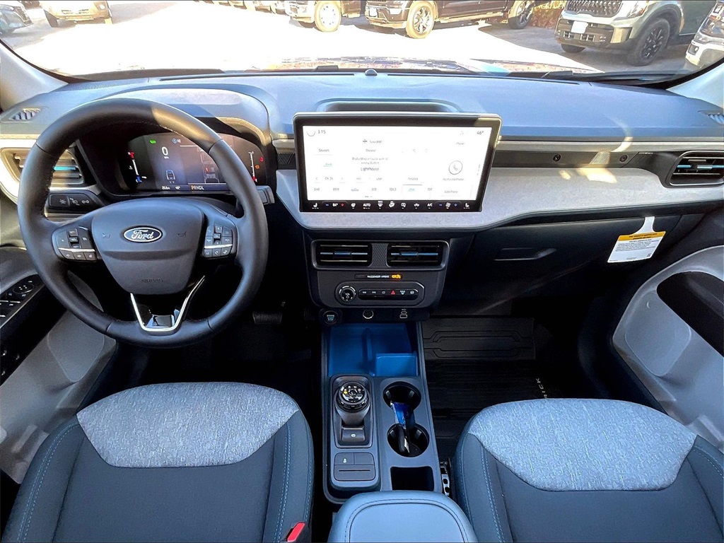 2025 Ford Maverick XLT - Photo 12