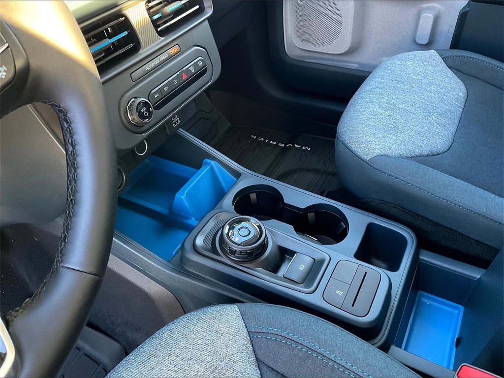 2025 Ford Maverick XLT - Photo 14