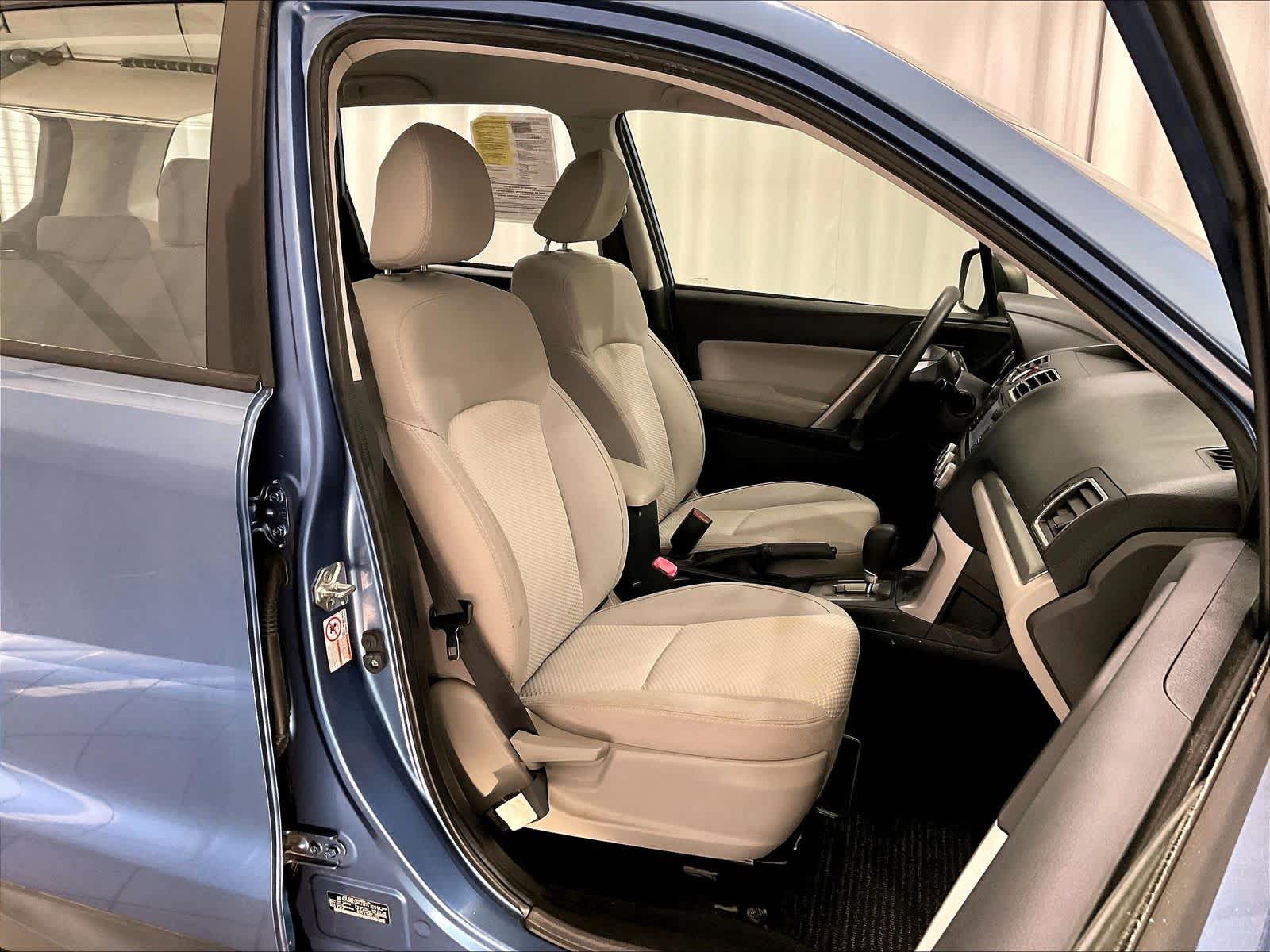 2016 Subaru Forester 2.5i - Photo 11