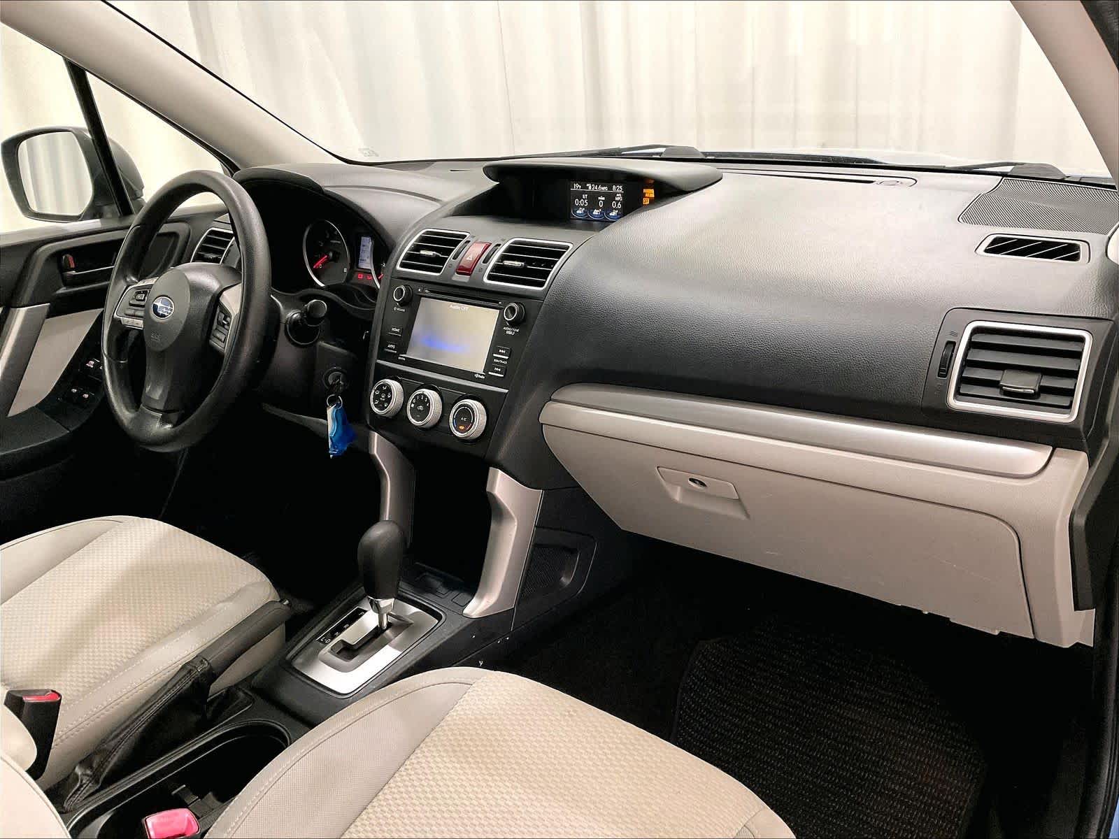 2016 Subaru Forester 2.5i - Photo 14