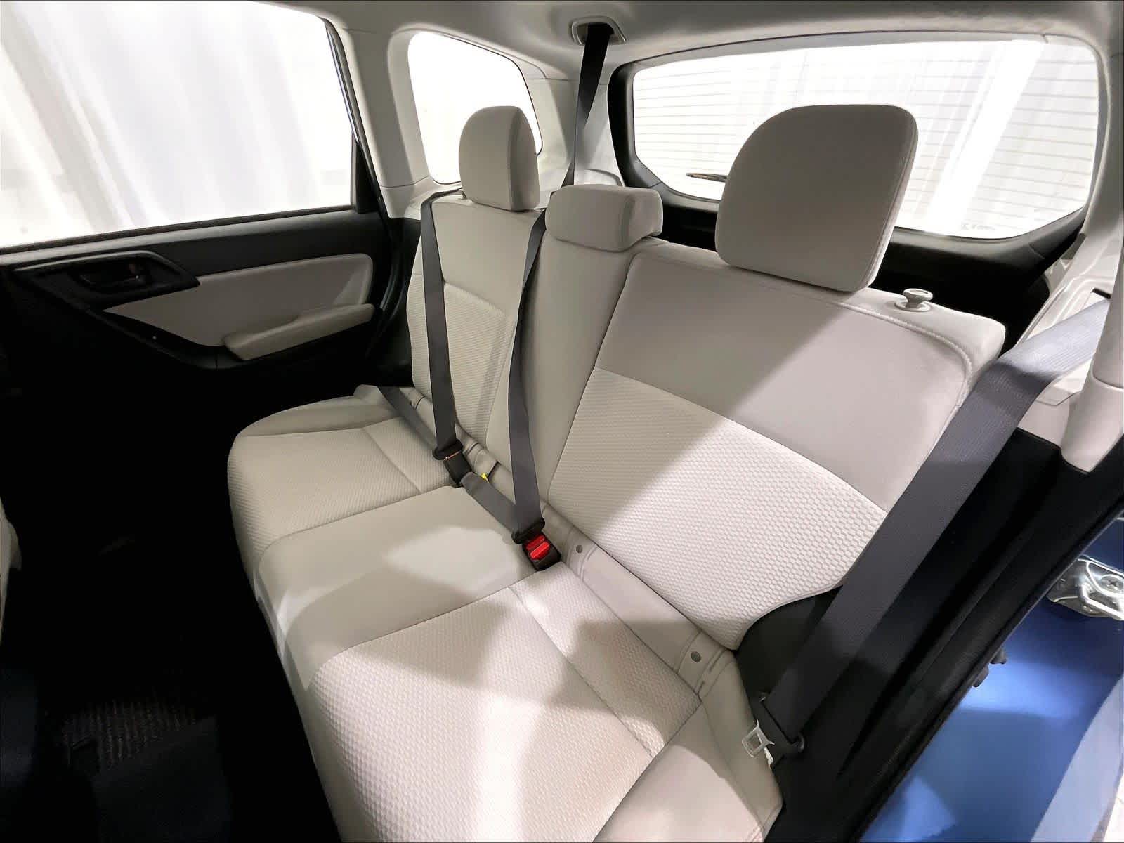 2016 Subaru Forester 2.5i - Photo 15