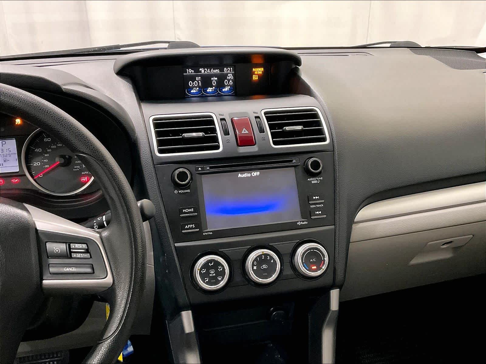 2016 Subaru Forester 2.5i - Photo 18